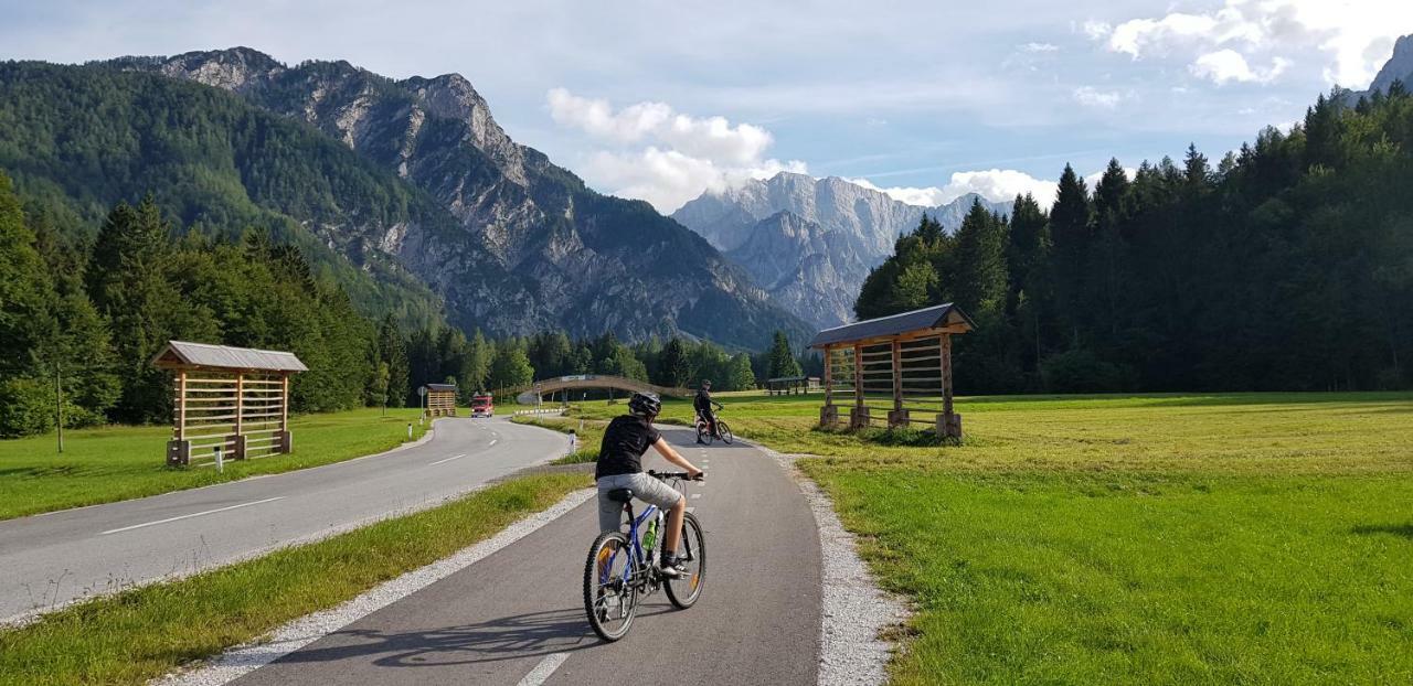 Zajcek Apartma Mojstrana Exterior foto